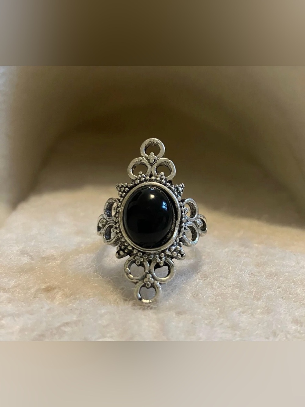 SILVER ONYX BLACK STONE RING